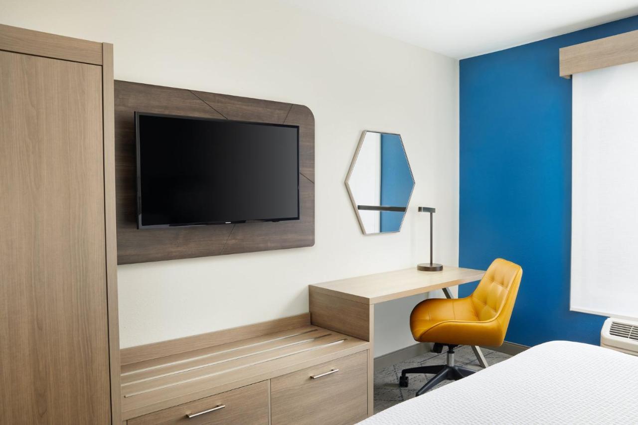 Holiday Inn Express Hotel & Suites Port St. Lucie West By Ihg Екстериор снимка