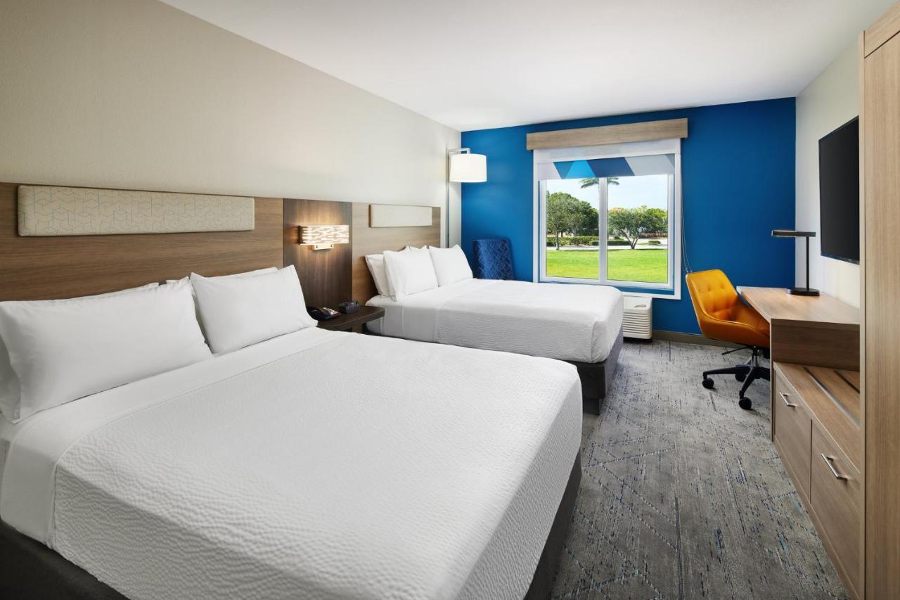 Holiday Inn Express Hotel & Suites Port St. Lucie West By Ihg Екстериор снимка