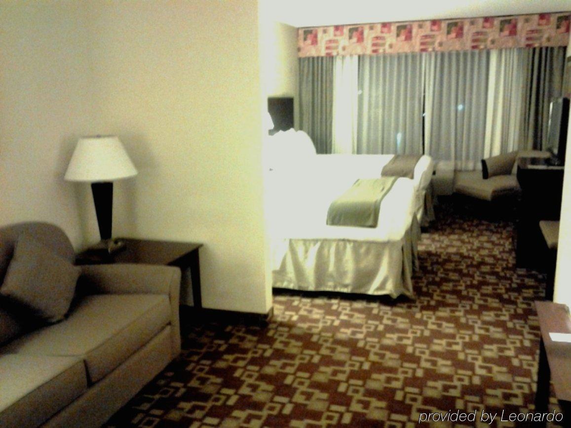 Holiday Inn Express Hotel & Suites Port St. Lucie West By Ihg Екстериор снимка